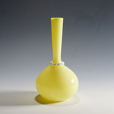 Vittorio Zecchin for Venini Soffiato Vase in Yellow and Lattimo Glass ca. 1950s.