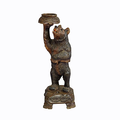 Large Wooden Black Forest Bear Flower Stand, Handcarved in Brienz 1900s.